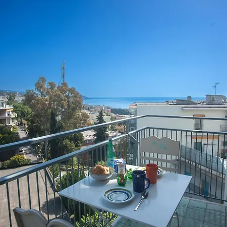 Bilocale Vista Mare Con Piscina - Happy Apartment *
