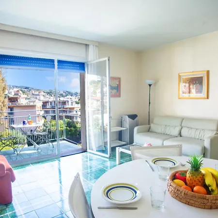 Apartamento Bilocale Vista Mare Con Piscina Seaview Balcony & Pool - Happy Sanremo