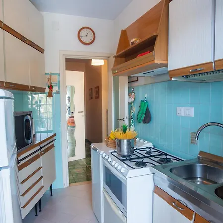 Bilocale Vista Mare Con Piscina Seaview Balcony & Pool - Happy Apartamento