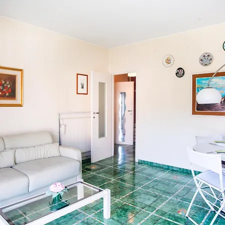 Bilocale Vista Mare Con Piscina Seaview Balcony & Pool - Happy Apartamento