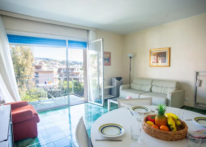 Bilocale Vista Mare Con Piscina - Happy * 산레모